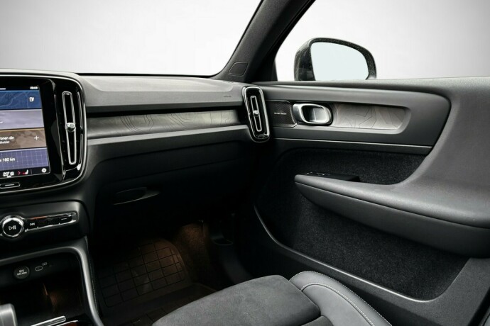 volvo-c40-elektrisitet-2023-big-23