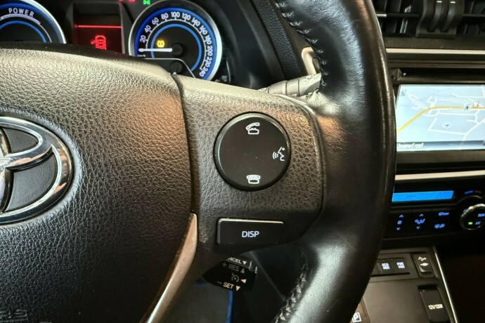 toyota-auris-elektrisitetbensin-2015-big-22