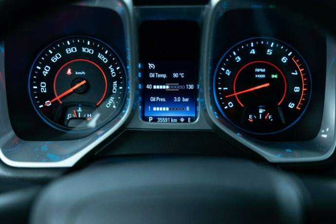 chevrolet-camaro-bensin-2015-big-17