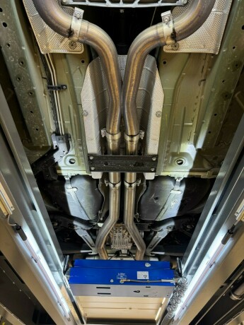 chevrolet-camaro-bensin-2015-big-25