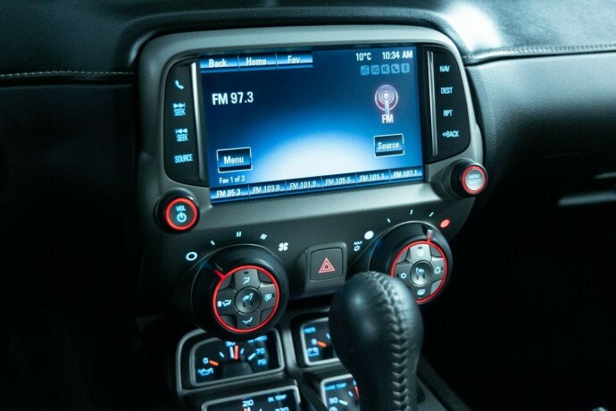 chevrolet-camaro-bensin-2015-big-19