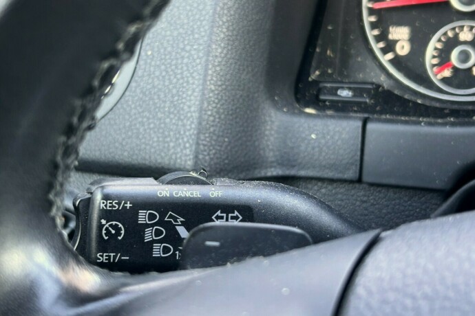 volkswagen-golf-plus-diesel-2012-big-16