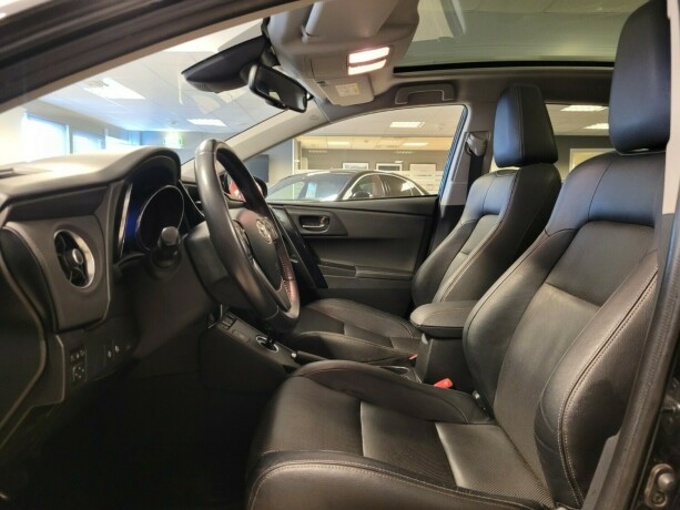 toyota-auris-elektrisitetbensin-2016-big-17