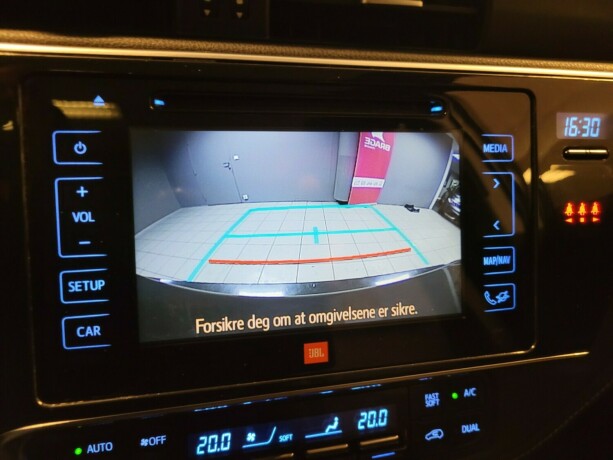 toyota-auris-elektrisitetbensin-2016-big-24