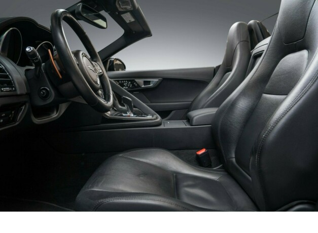 jaguar-f-type-bensin-2015-big-28