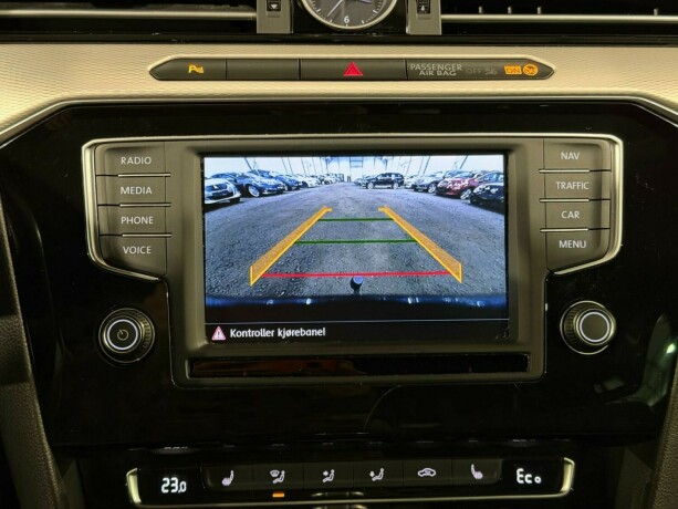 volkswagen-passat-elektrisitetbensin-2017-big-22