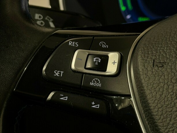 volkswagen-passat-elektrisitetbensin-2017-big-18