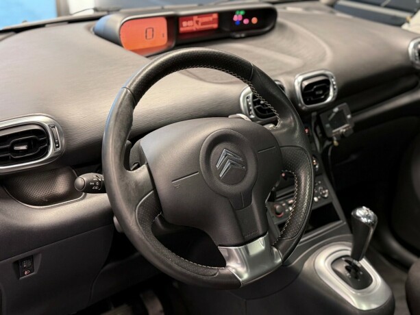 citroen-c3-picasso-diesel-2012-big-10