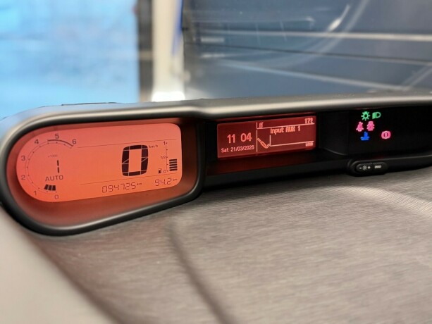 citroen-c3-picasso-diesel-2012-big-23