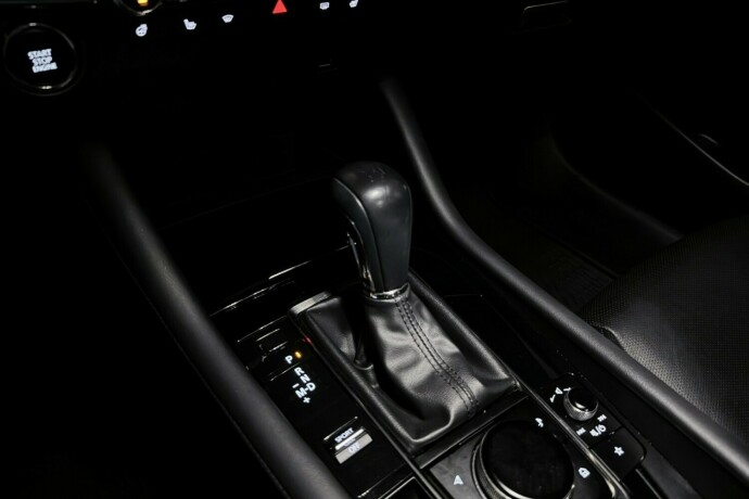 mazda-3-elektrisitetbensin-2021-big-26