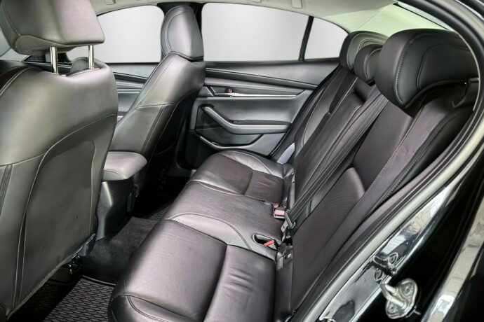 mazda-3-elektrisitetbensin-2021-big-14