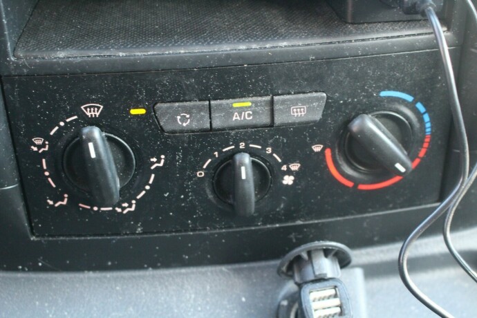 citroen-jumpy-diesel-2015-big-12