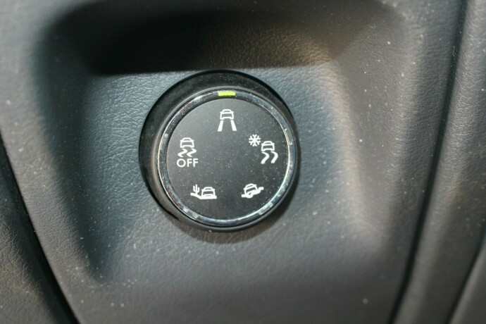 citroen-jumpy-diesel-2015-big-8