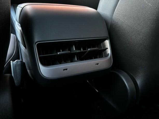 tesla-model-y-elektrisitet-2023-big-25