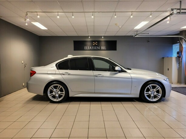 bmw-3-serie-plug-in-petrol-2018-big-3