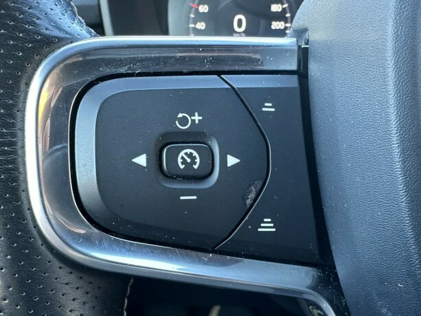 volvo-xc-40-diesel-2019-big-15