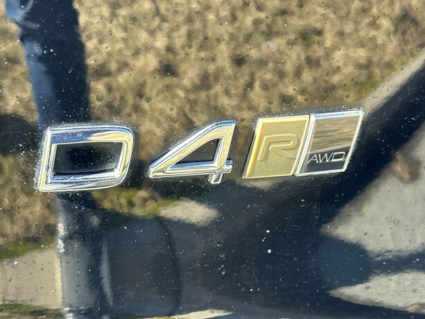 volvo-xc-40-diesel-2019-big-5