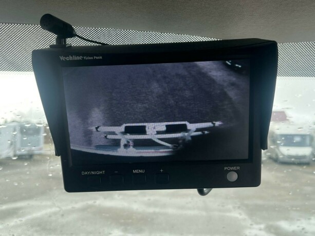 roller-team-t-line-xl-s-queensbed-senkeseng-webasto-stort-kj248leskap-registerkjede-lav-km-diesel-2013-big-23