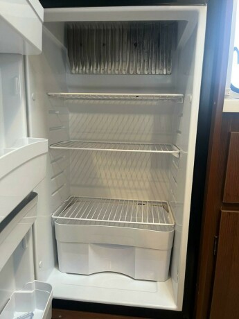 roller-team-t-line-xl-s-queensbed-senkeseng-webasto-stort-kj248leskap-registerkjede-lav-km-diesel-2013-big-43