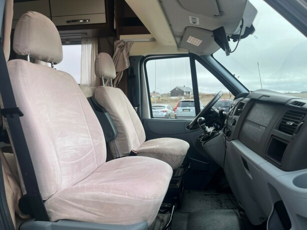 roller-team-t-line-xl-s-queensbed-senkeseng-webasto-stort-kj248leskap-registerkjede-lav-km-diesel-2013-big-15