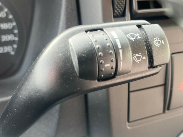 roller-team-t-line-xl-s-queensbed-senkeseng-webasto-stort-kj248leskap-registerkjede-lav-km-diesel-2013-big-21