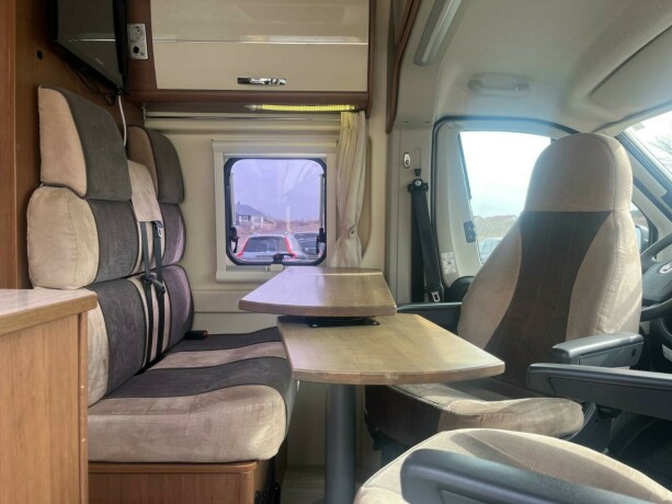 chausson-twist-02-s-dobbelseng-bak-seng-i-sittegruppe-webasto-dusj-gasstest-diesel-2014-big-29