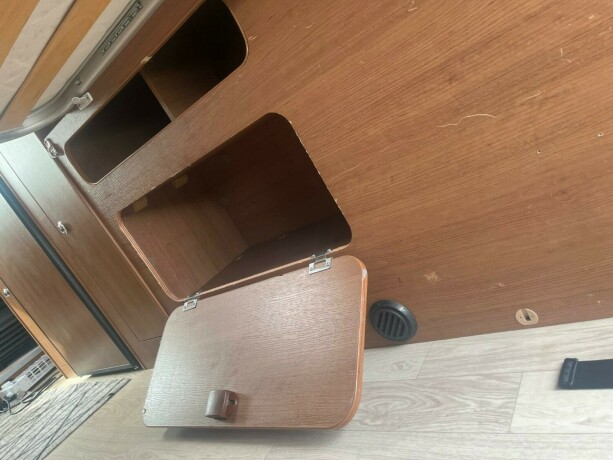 chausson-twist-02-s-dobbelseng-bak-seng-i-sittegruppe-webasto-dusj-gasstest-diesel-2014-big-11