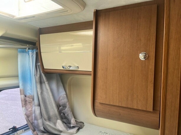 chausson-twist-02-s-dobbelseng-bak-seng-i-sittegruppe-webasto-dusj-gasstest-diesel-2014-big-63