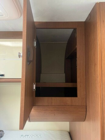 chausson-twist-02-s-dobbelseng-bak-seng-i-sittegruppe-webasto-dusj-gasstest-diesel-2014-big-66