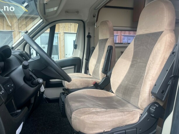 chausson-twist-02-s-dobbelseng-bak-seng-i-sittegruppe-webasto-dusj-gasstest-diesel-2014-big-14