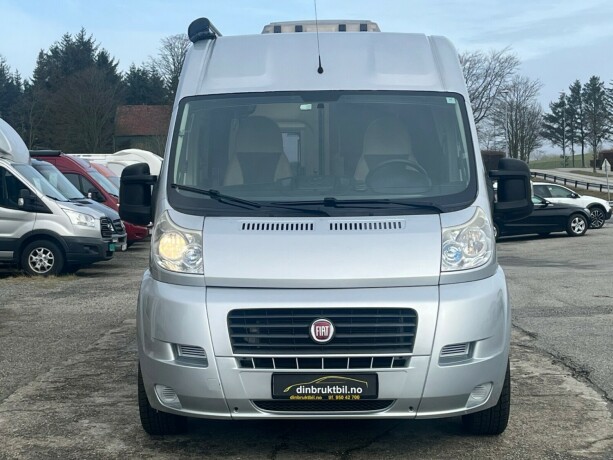 chausson-twist-02-s-dobbelseng-bak-seng-i-sittegruppe-webasto-dusj-gasstest-diesel-2014-big-1