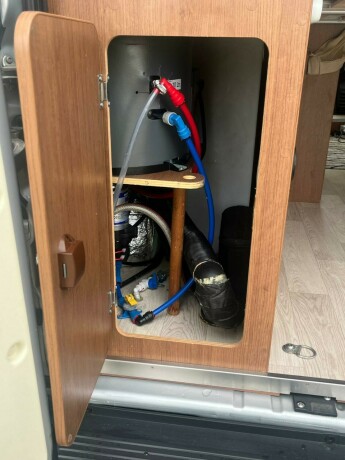 chausson-twist-02-s-dobbelseng-bak-seng-i-sittegruppe-webasto-dusj-gasstest-diesel-2014-big-9