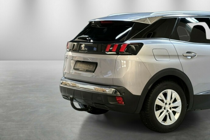 peugeot-3008-bensin-2019-big-9