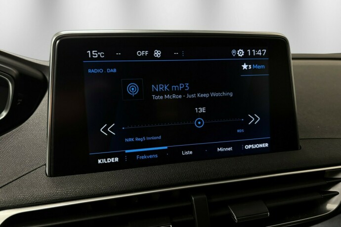 peugeot-3008-bensin-2019-big-23