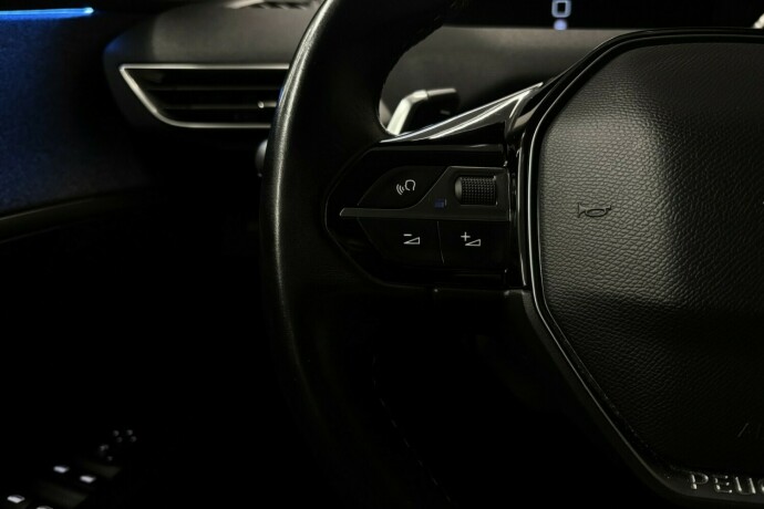 peugeot-3008-bensin-2019-big-19