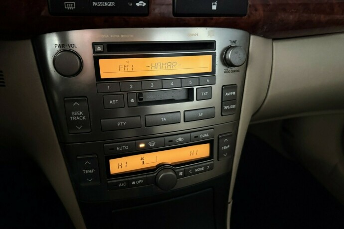 toyota-avensis-diesel-2006-big-21