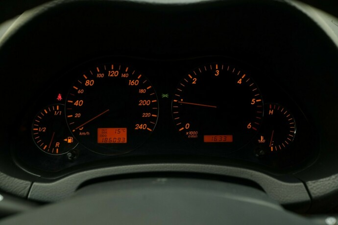toyota-avensis-diesel-2006-big-31