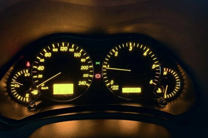 toyota-avensis-diesel-2006-big-19