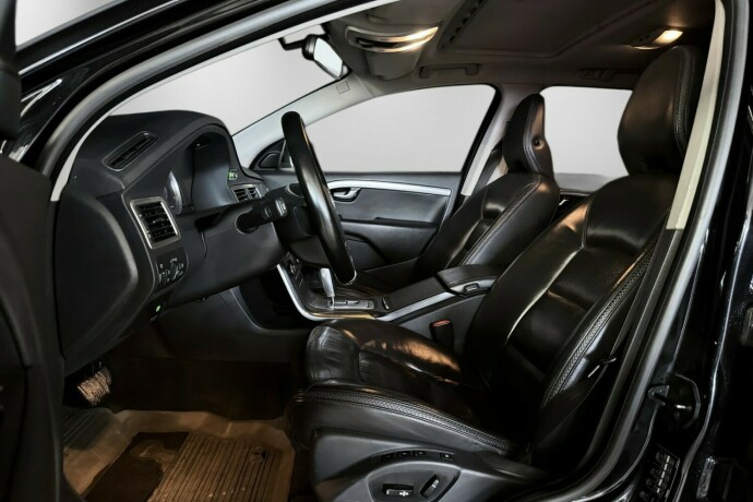 volvo-xc-70-diesel-2011-big-9