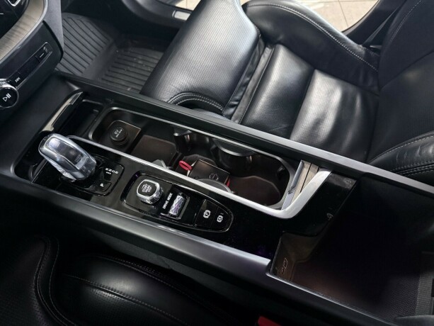 volvo-xc-60-elektrisitetbensin-2018-big-21