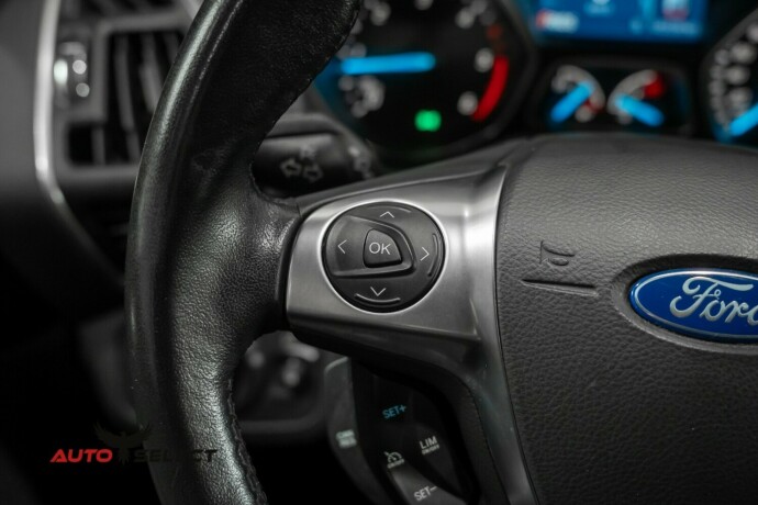 ford-kuga-diesel-2015-big-28