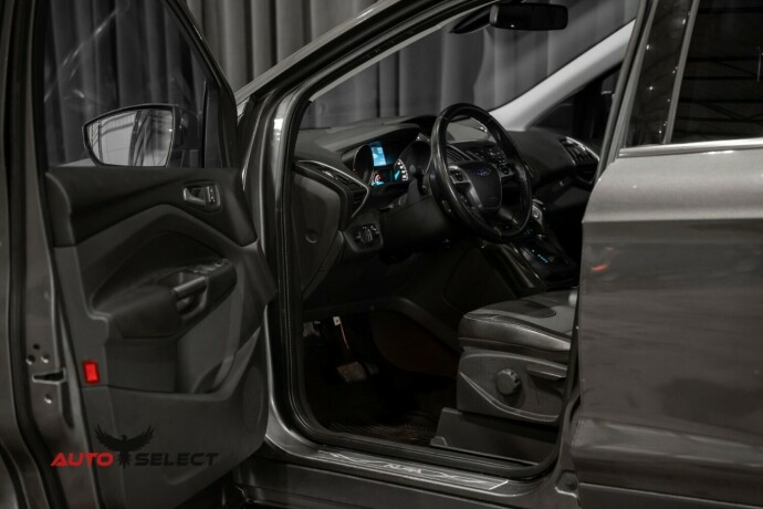 ford-kuga-diesel-2015-big-19