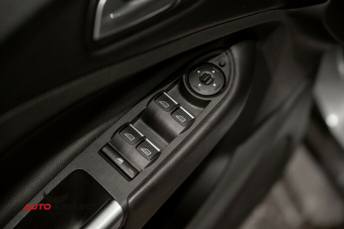 ford-kuga-diesel-2015-big-20