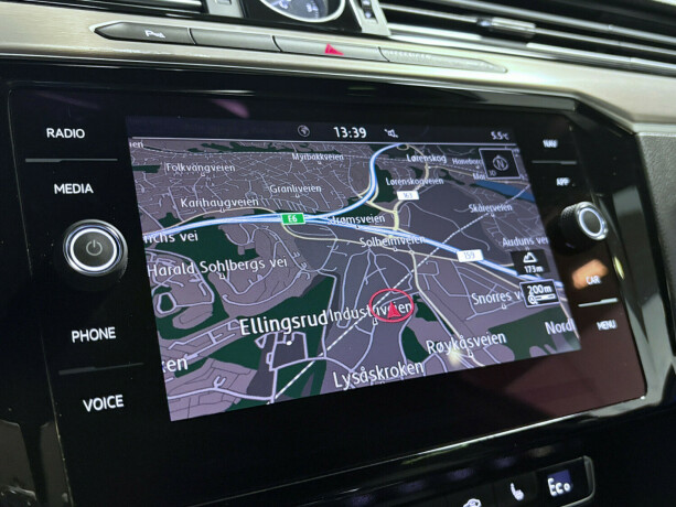 volkswagen-passat-plug-in-petrol-2018-big-9