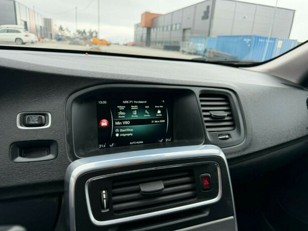 volvo-v60-cross-country-diesel-2016-big-26