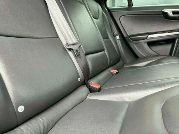 volvo-v60-cross-country-diesel-2016-big-15