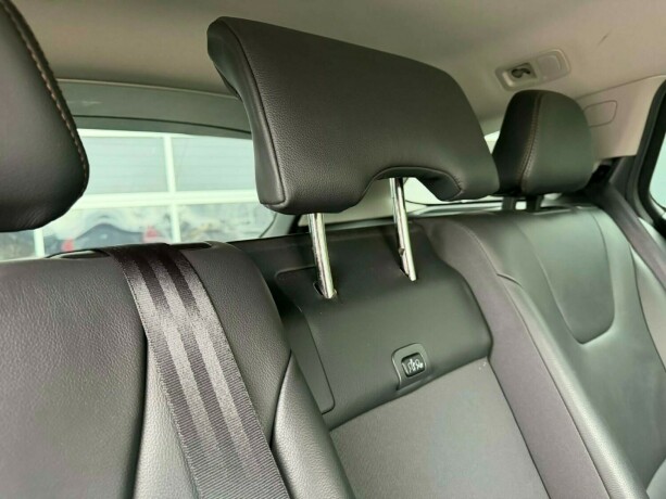 volvo-v60-cross-country-diesel-2016-big-16