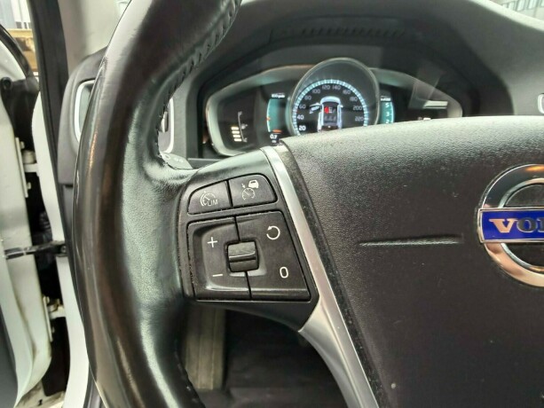 volvo-v60-cross-country-diesel-2016-big-20