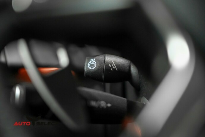 mercedes-benz-gl-bensin-2013-big-38