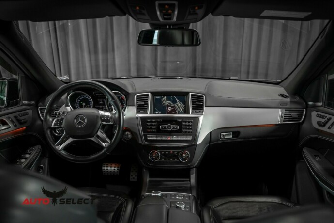 mercedes-benz-gl-bensin-2013-big-45